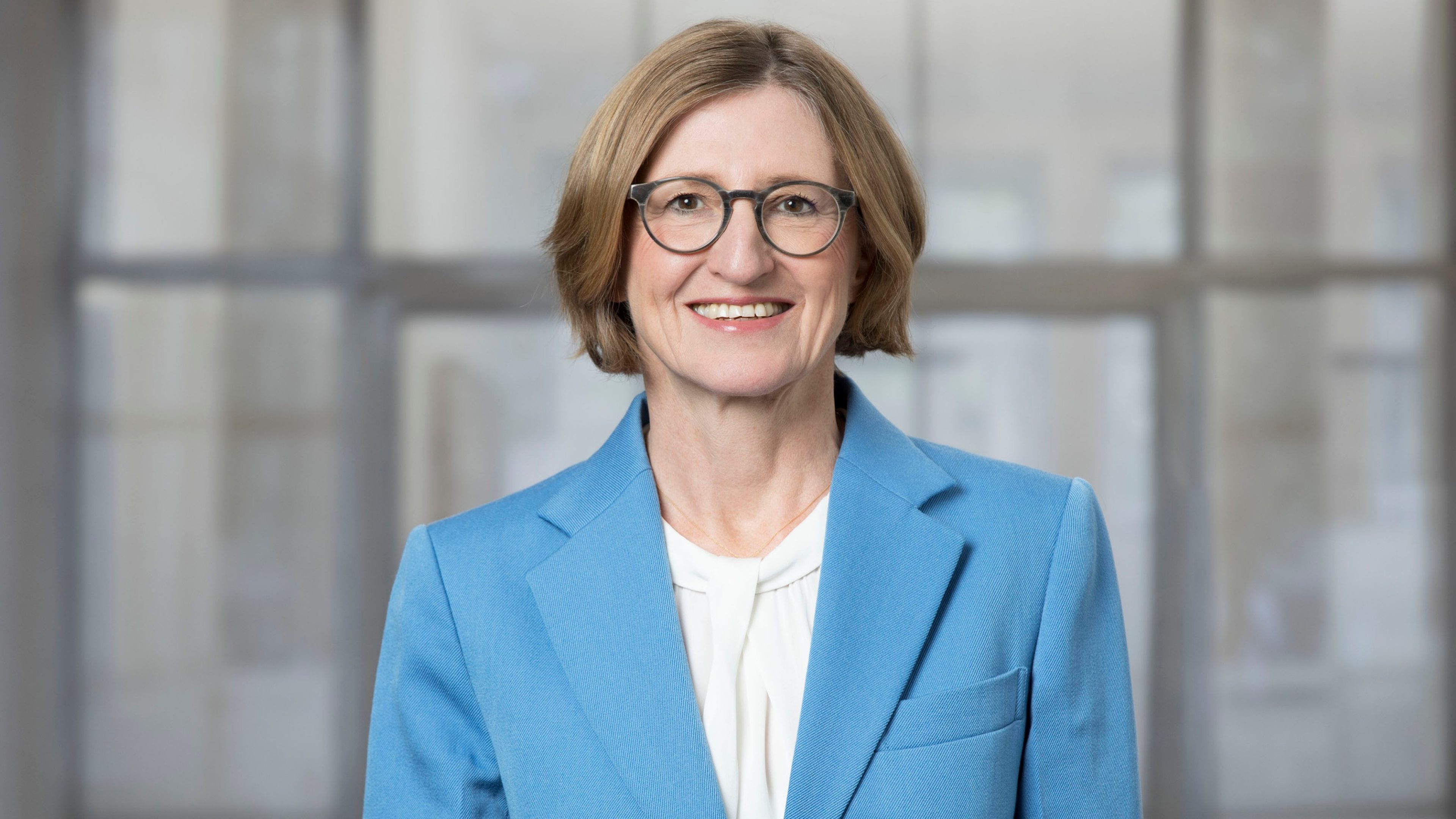Monika-Buetler-portrait