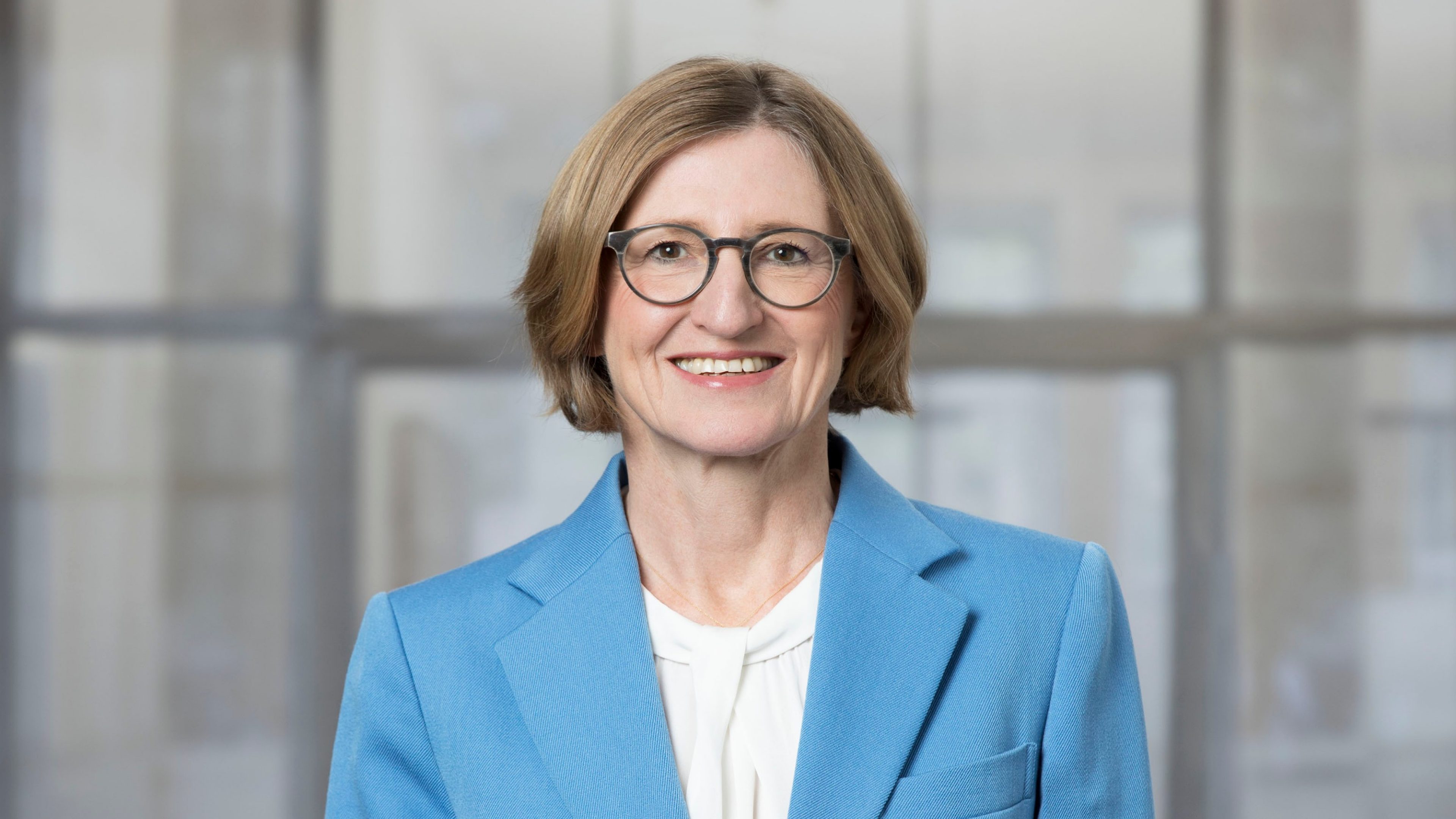 Monika-Buetler-portrait