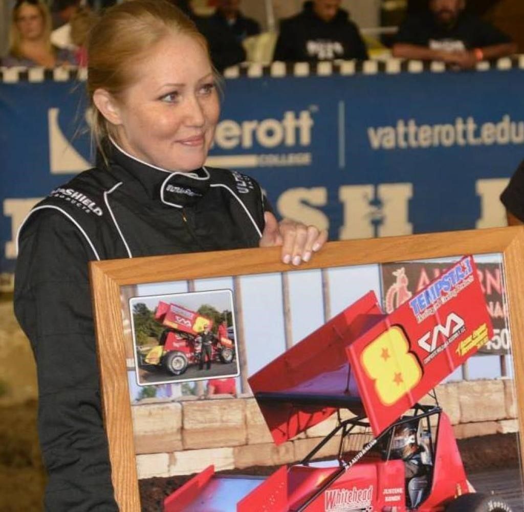 6_race car woman