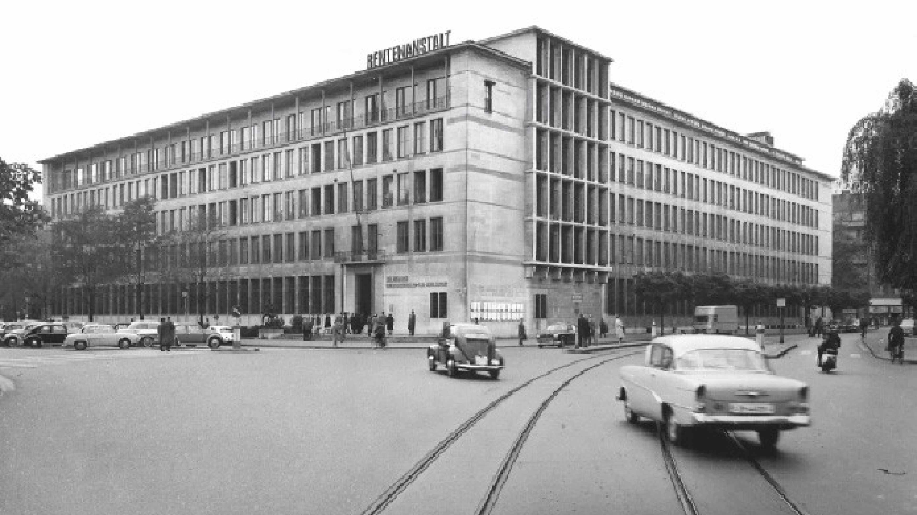 Hauptgebäude 1940