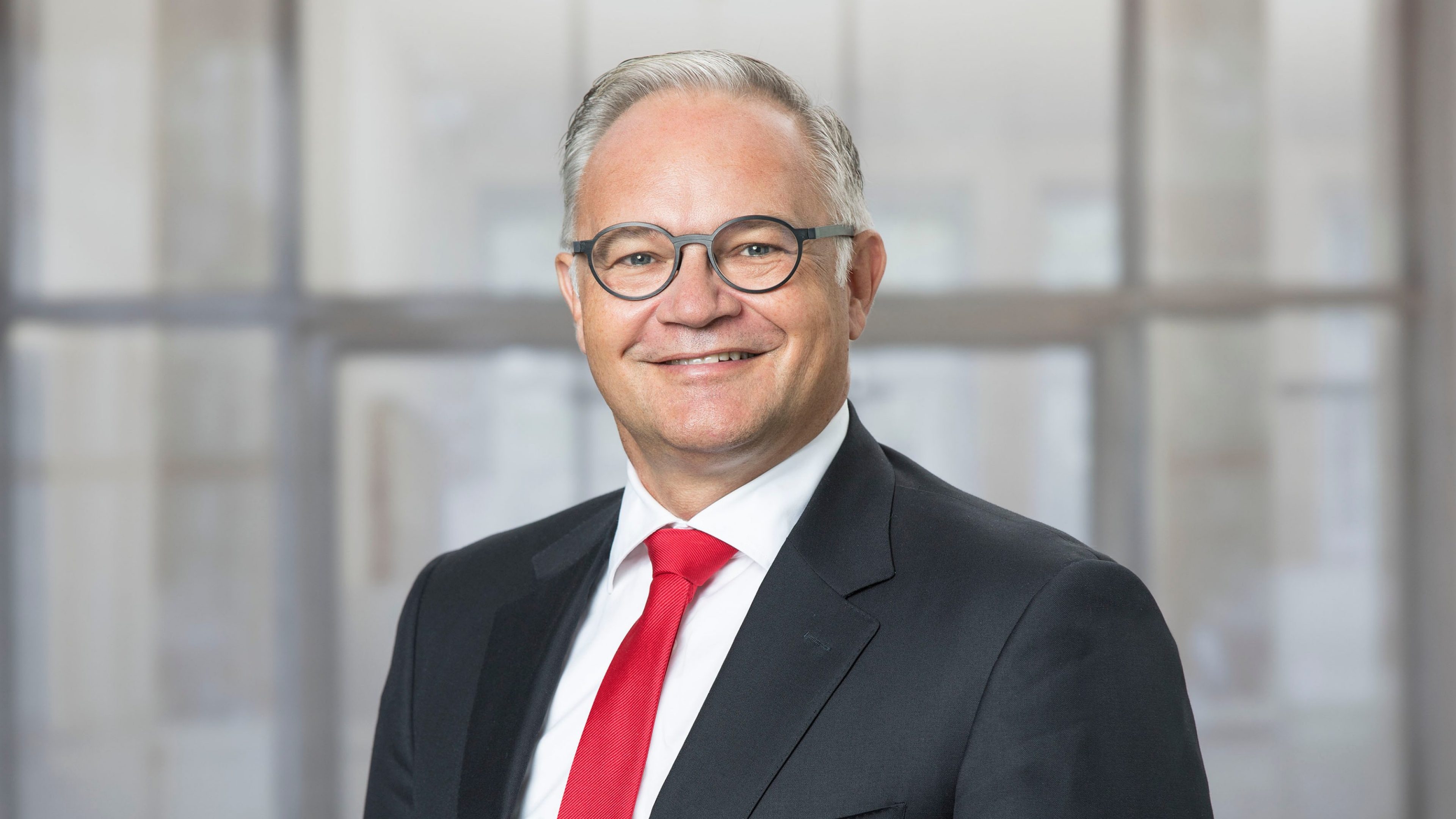 Klaus-Tschuetscher-portrait-web